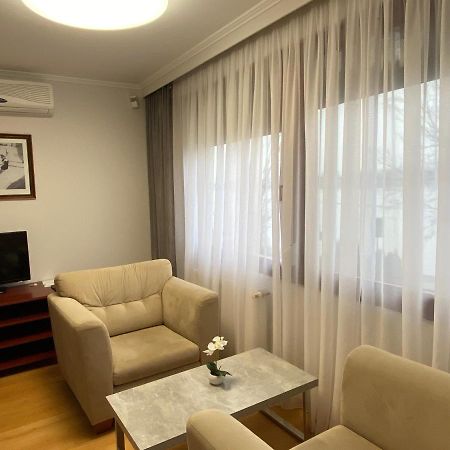 Part Cafe Residence Dunakeszi Ngoại thất bức ảnh