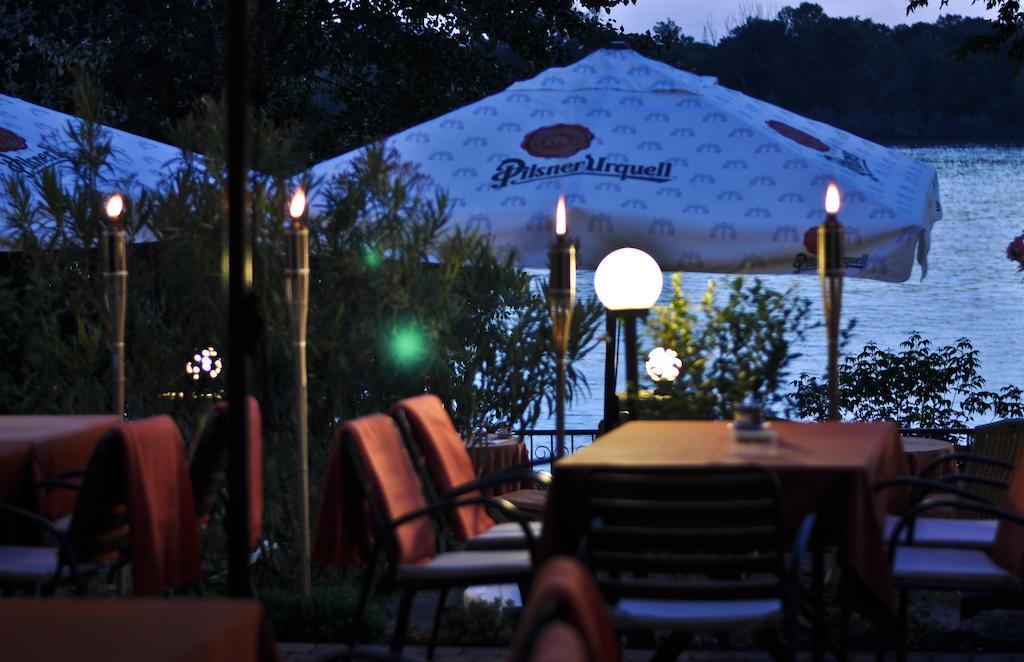 Part Cafe Residence Dunakeszi Ngoại thất bức ảnh